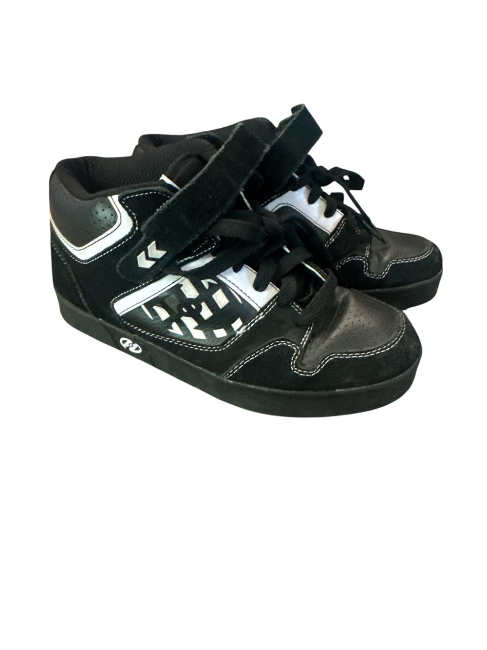 Heelys Skate Shoes Men’s Size 7 Black & White Skater Casual Streetwear Pre-owned
